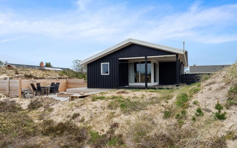 Sulo - 1.4Km from the Sea: Cottage, Shed, Hut, Farmhouse, Prairie, Shack, Barn, Log Cabin, Garden Buildings