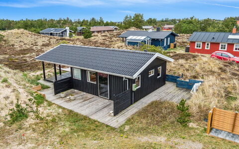 Sulo - 1.4Km from the Sea: Cottage, Shed, Hut, Farmhouse, Prairie, Shack, Barn, Log Cabin, Garden Buildings
