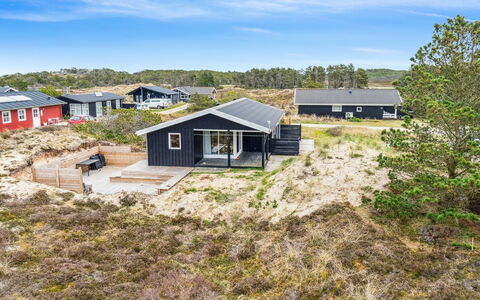 Sulo - 1.4Km from the Sea: Cottage, Shed, Hut, Farmhouse, Prairie, Shack, Barn, Log Cabin, Garden Buildings