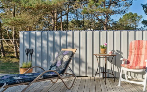 Jytte - 1.7Km from the Sea: House, Roof, Home, Cottage, Shed, Garden Buildings, Siding, Yard, Log Cabin, Hut