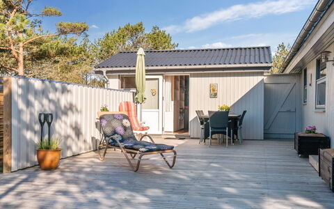 Jytte - 1.7Km from the Sea: House, Roof, Home, Cottage, Shed, Garden Buildings, Siding, Yard, Log Cabin, Hut