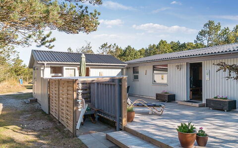 Jytte - 1.7Km from the Sea: House, Roof, Home, Cottage, Shed, Garden Buildings, Siding, Yard, Log Cabin, Hut