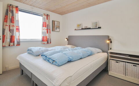 Hilmer - 250M from the Sea: Bed, Bedroom, Interior Design, Furniture, Bed Sheet, Bedding, Wood, Ceiling, Floor, Room