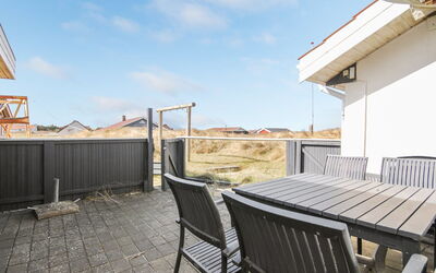 Hilmer - 250M from the Sea