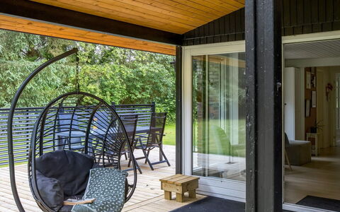 Gudrid - 250M to the Fjord: House, Home, Residential Area, Roof, Cottage, Land Lot, Estate, Yard, Garden, Siding