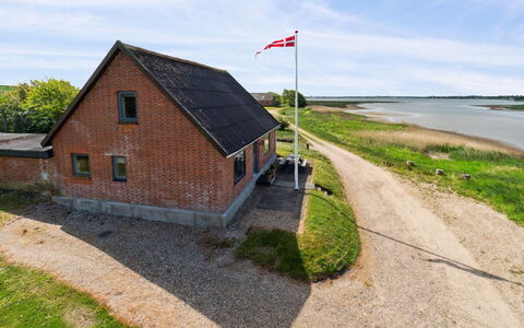 Swaantje - 150M to the Fjord: Roof, House, Land Lot, Home, Cottage, Estate, Garden Buildings, Shade, Log Cabin, Landscaping