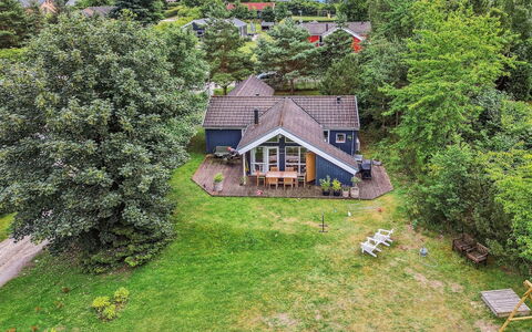 Etel - 600M from the Sea: House, Home, Shrub, Roof, Cottage, Rural Area, Estate, Garden, Farmhouse, Landscaping