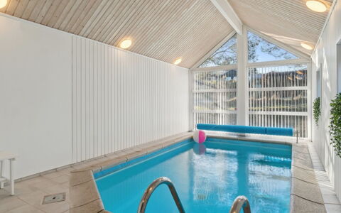 Etel - 600M from the Sea: House, Home, Residential Area, Roof, Cottage, Land Lot, Estate, Yard, Garden, Siding