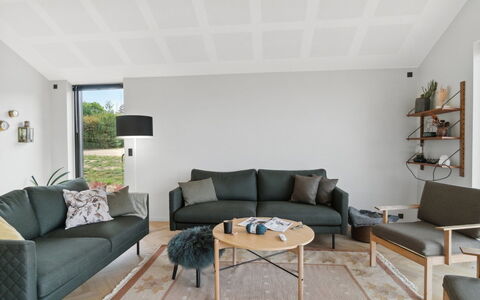 Edina - 350M from the Sea: Architecture, Roof, Home, Composite Material, Daylighting, Siding, Driveway