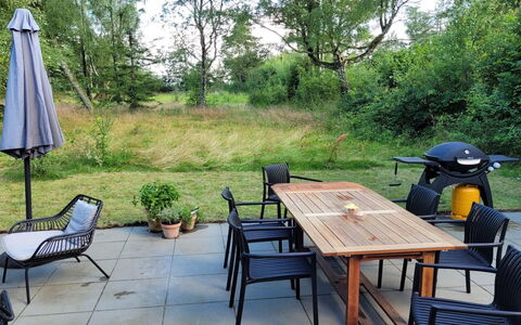 Benja - 150M from the Sea: Apartment, Shade, Balcony, Chair, Fence, Outdoor Furniture, Aluminium, Artificial Turf