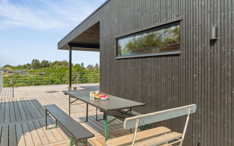 Galia - 500M from the Sea: Roof, House, Land Lot, Home, Cottage, Estate, Garden Buildings, Shade, Log Cabin, Landscaping