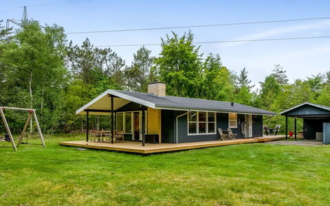 Borka - 1.2Km from the Sea: House, Roof, Home, Cottage, Rural Area, Farmhouse, Garden Buildings, Porch, Lawn, Yard