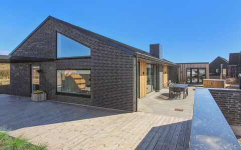 Esme - 400M from the Sea: Ceiling, Flooring, Interior Design, Floor, Composite Material, Furniture, Resort, Hotel, Design, Daylighting