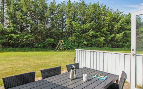Frellef - 491M from the Sea: Grass, Grassland, Land Lot, Cottage, Rural Area, Meadow, Garden Buildings, Garden, Shed