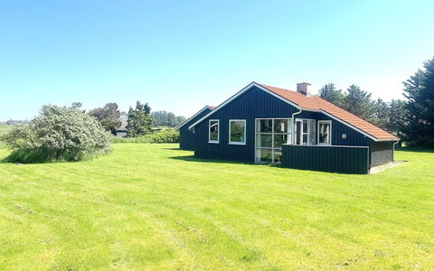 Frellef - 491M from the Sea: Grass, Grassland, Land Lot, Cottage, Rural Area, Meadow, Garden Buildings, Garden, Shed