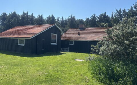 Frellef - 491M from the Sea: Grass, Grassland, Land Lot, Cottage, Rural Area, Meadow, Garden Buildings, Garden, Shed