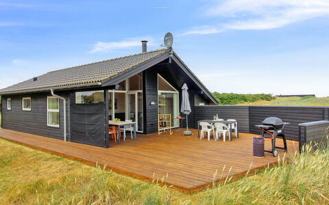 Alma - 500M from the Sea: Architecture, Roof, Home, Composite Material, Daylighting, Siding, Driveway