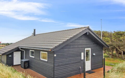 Alma - 500M from the Sea: Architecture, Roof, Home, Composite Material, Daylighting, Siding, Driveway