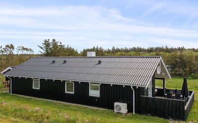 Aike - 400M from the Sea