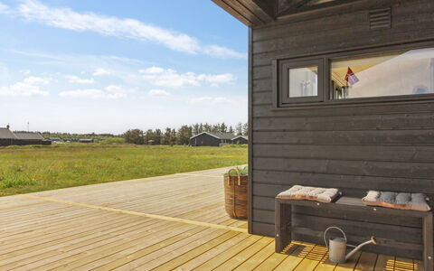 Serey - 1.4Km from the Sea: Grass, Green, House, Cottage, Grassland, Rural Area, Ecoregion, Landscape, Land Lot, Shrub