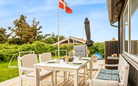 Regnwald - 400M from the Sea: Furniture, Interior Design, Flooring, Wood, Floor, Ceiling, Wood Flooring, Chair, Table, Lighting
