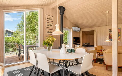 Anelisa - 1.2Km from the Sea: Interior Design, Wood, Flooring, Furniture, Ceiling, Floor, Kitchen & Dining Room Table, Wood Flooring, Dining Room, Room
