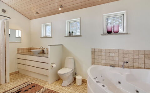 Heraldina - 1Km from the Sea: Flooring, Interior Design, Floor, Plumbing Fixture, Wall, Bathroom, Ceiling, Wood, Plumbing, Room