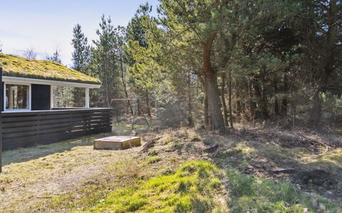 Eriksine - 1.9Km from the Sea: Furniture, Interior Design, Chair, Flooring, Table, Resort, Floor, Ceiling, Room, Eco Hotel