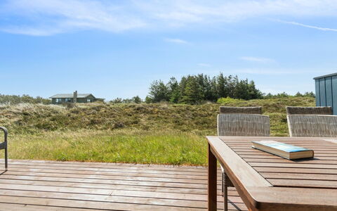 Henri - 500M from the Sea: Home, Roof, House, Cottage, Estate, Door, Porch, Siding, Farmhouse, Shade