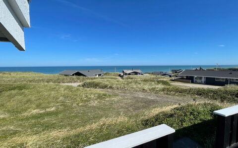Joske - 50M from the Sea: Flooring, Interior Design, Wood, Floor, Stairs, Ceiling, Wood Stain, Wood Flooring, Hardwood, Handrail
