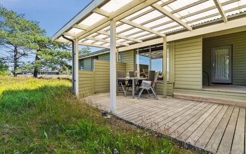 Alwine - 250M from the Sea: Wood, Home, Porch, Deck, Hardwood, Roof, Wood Stain, Wood Flooring, Eco Hotel