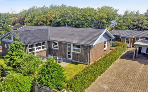 Erle - 1.5Km from the Sea: Home, Cottage, Siding, Hardwood, Shade, Plank, Design, Estate, Porch, Deck