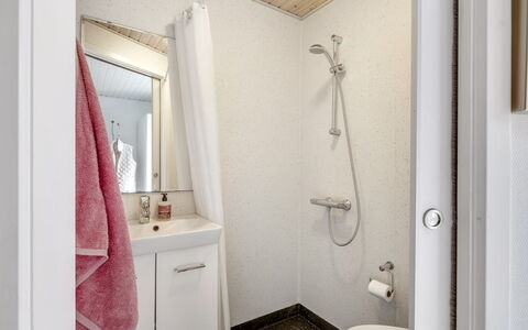 Cordelia - 1Km from the Sea: Wall, Interior Design, Floor, Flooring, Plumbing Fixture, Bathroom, Room, Ceiling, Toilet, Plumbing