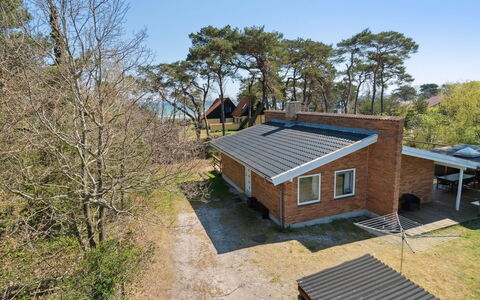 Frederikka - 75M from the Sea