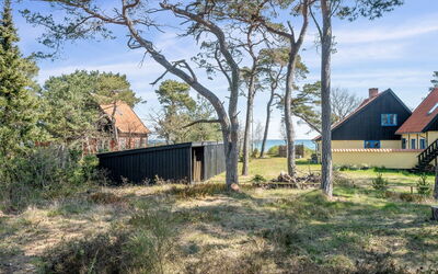Frederikka - 75M from the Sea