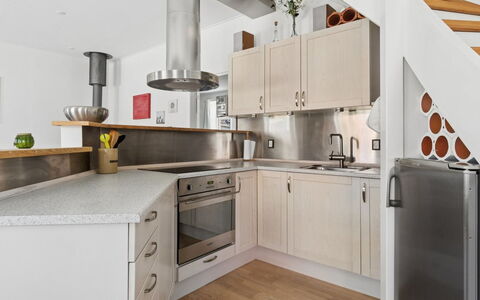 Dagne - 400M from the Sea: Kitchen, Countertop, Kitchen Appliance, Flooring, Cabinetry, Interior Design, Furniture, Major Appliance, Wood, Floor