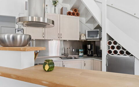 Dagne - 400M from the Sea: Interior Design, Flooring, Wood, Kitchen, Furniture, Floor, Ceiling, Lighting, Kitchen Appliance, Countertop