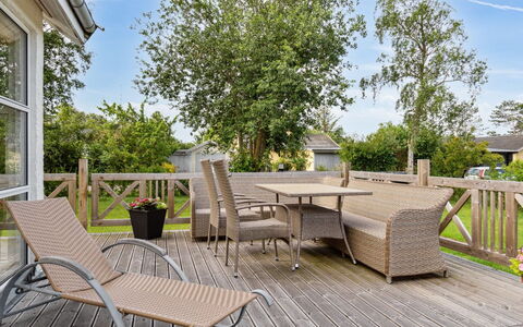 Meinolf - 200M from the Sea: Residential Area, Roof, Suburb, Driveway, Estate, Chimney