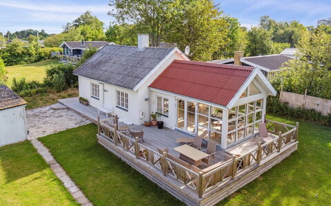 Meinolf - 200M from the Sea: Residential Area, Roof, Suburb, Driveway, Estate, Chimney