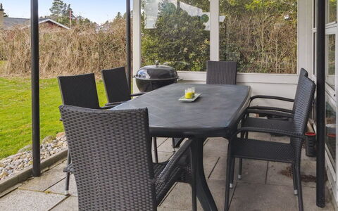 Mareike - 200M from the Sea: Grass, Grassland, Landscape, Ecoregion, Plain, Plant Community, Land Lot, Outdoor Furniture, Prairie, Shrubland