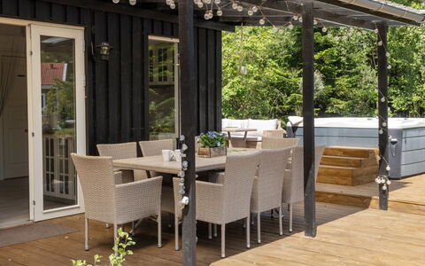 Thorlak - 860M from the Sea: Roof, House, Land Lot, Home, Cottage, Estate, Garden Buildings, Shade, Log Cabin, Landscaping