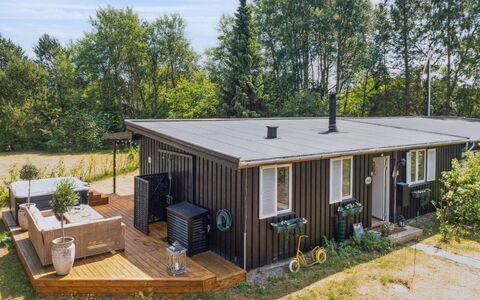 Thorlak - 860M from the Sea: Roof, House, Land Lot, Home, Cottage, Estate, Garden Buildings, Shade, Log Cabin, Landscaping