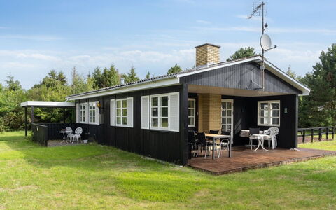 Brunhilde - 850M from the Sea: Vegetation, Shrub, Spring, Cottage, Garden, Shade, Backyard, Yard, Chair