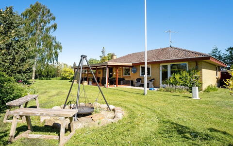 Maleen - 150M to the Fjord: Roof, House, Land Lot, Home, Cottage, Estate, Garden Buildings, Shade, Log Cabin, Landscaping