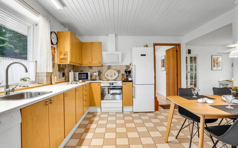 Maleen - 150M to the Fjord: Kitchen, Flooring, Major Appliance, Wood, Countertop, Floor, Interior Design, Kitchen Appliance, Ceiling, Cabinetry