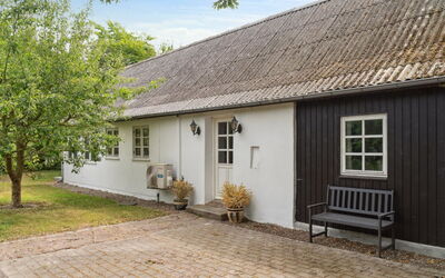 Finja - 6Km from the Sea