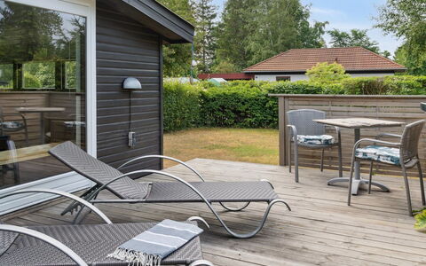 Holmwith - 200M from the Sea: Roof, House, Land Lot, Home, Cottage, Estate, Garden Buildings, Shade, Log Cabin, Landscaping