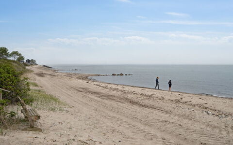 Quanna - 50M from the Sea: Sky, Beach, Body Of Water, Coast, Natural Environment, Coastal And Oceanic Landforms, Shore, Sea, Horizon