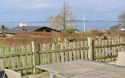 Ilkka - 220M from the Sea: Fence, Home Fencing, Coast, Picket Fence, Outdoor Furniture, Shade, Porch, Outdoor Table, Plank