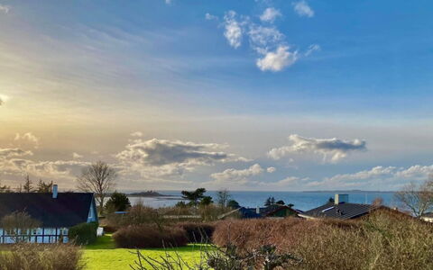 Ilkka - 220M from the Sea: Sky, Blue, Cloud, Nature, Horizon, Cumulus, Sunlight, Meteorological Phenomenon, Lawn, Cottage